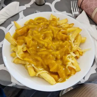 A plate of chips